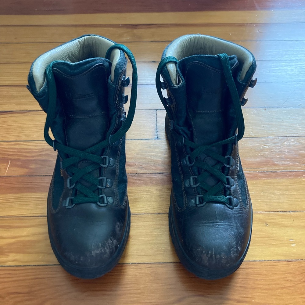 LL Bean Hiking Boots 9